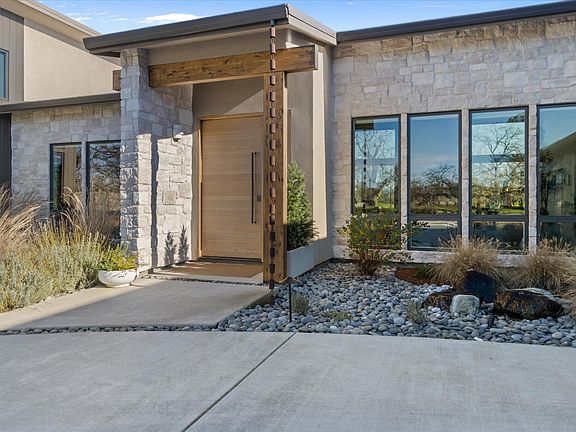 2nd image of 22215 Grand Estates Dr