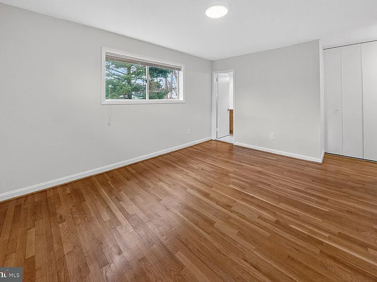 9902 Carnegie Ter — Photo 13