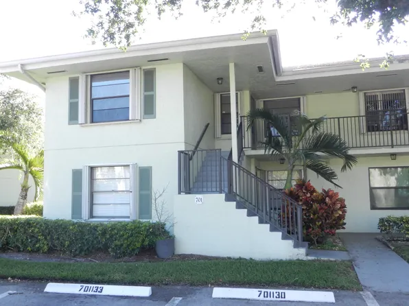 701 Sabal Ridge Circle #E, Palm Beach Gardens, FL 33418