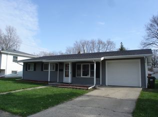 1205 E 19th St, Sterling, IL 61081