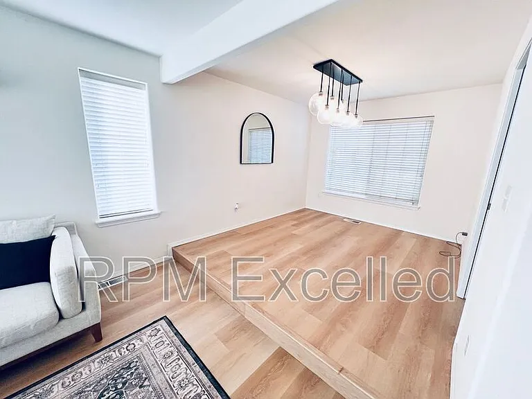 9426 S 242nd St — Photo 5