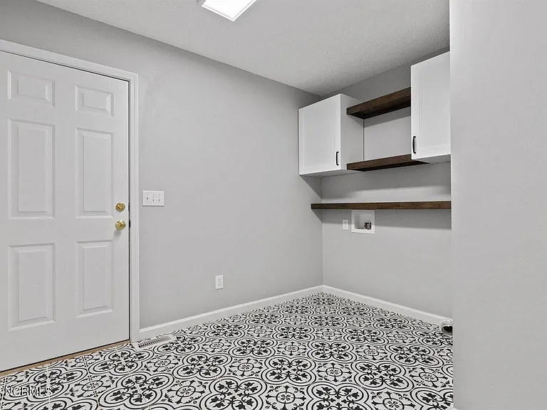 120 Crimson Ct — Photo 27