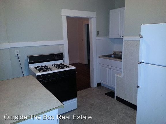 2nd image of 165 W Fairview Ave APT 4