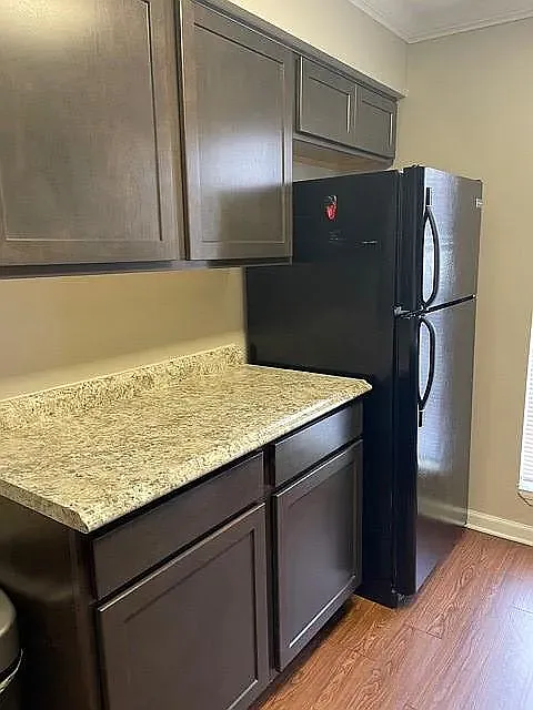 3 bed, 2.5 bath, 1544 sqft, $3,200 — Photo 2