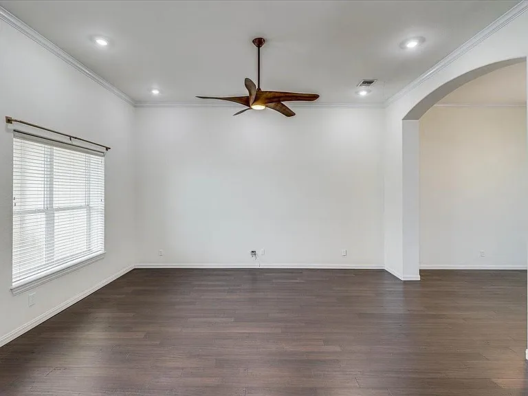14910 Leeward Dr #304 — Photo 10