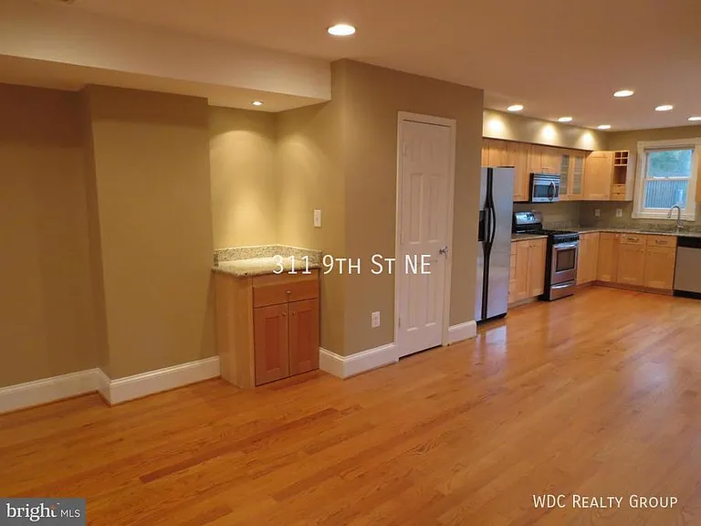311 9th St NE — Photo 18