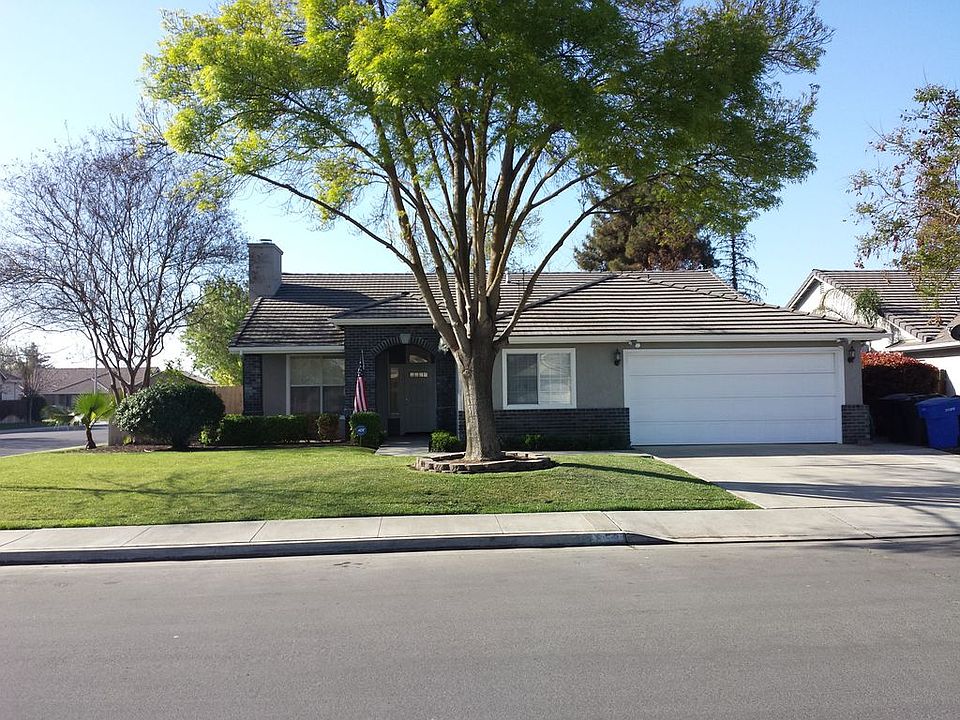 1st image of 859 E Willow Cir