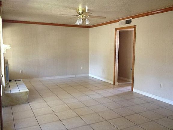 5th image of 3228 Beachcomber Dr