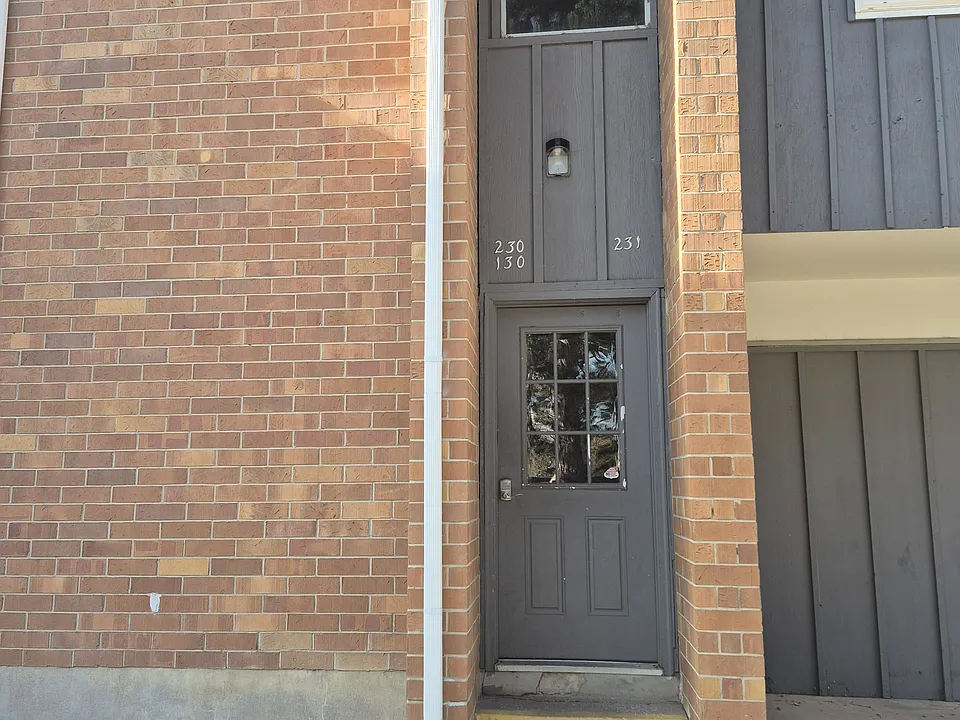 1625 N Murray Blvd #230