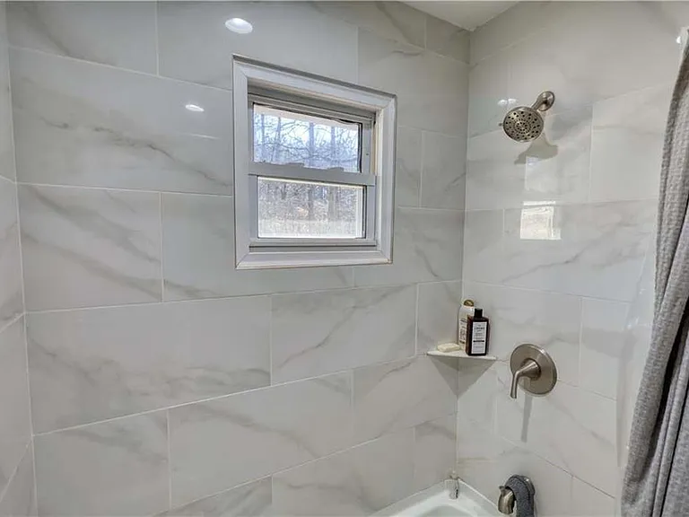 115 Hollybrook Rd — Photo 10