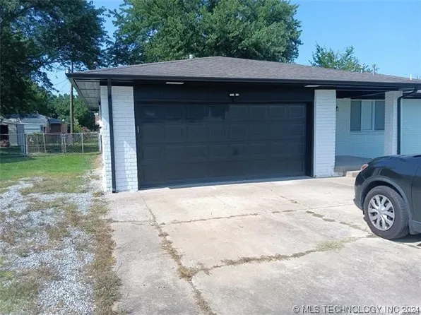 1406 W Eddy St, Claremore, OK 74017
