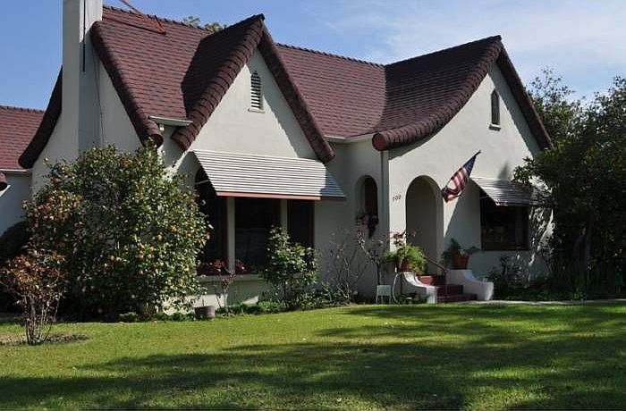 1926 English Cottage