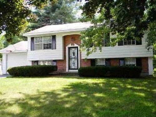 1st image of 24 Davidson Dr
