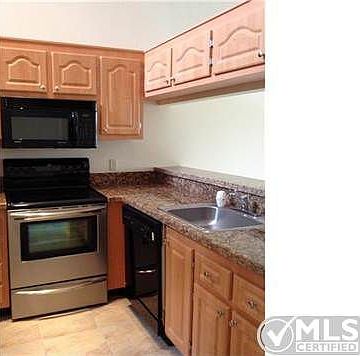 2nd image of 1210 The Pointe Dr