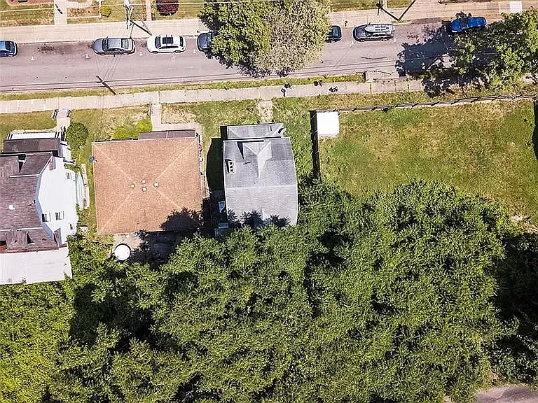 607 Meadow Ave — Photo 7