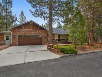 425 E Fairway Blvd, Big Bear City, CA, 92314