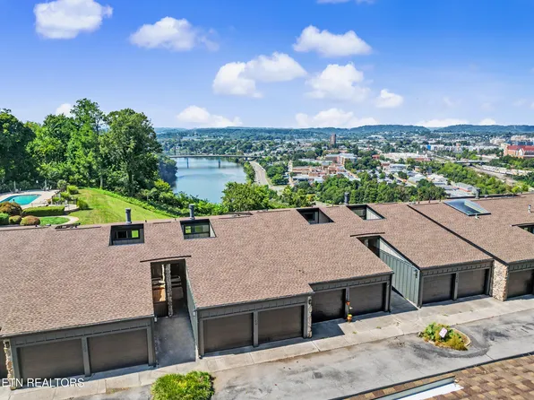 1845 Cherokee Bluff Dr, Knoxville, TN 37920