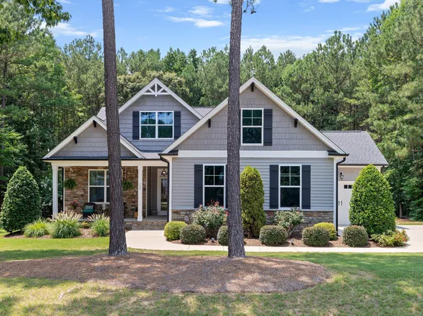 105 Carriden Dr, Youngsville, NC 27596