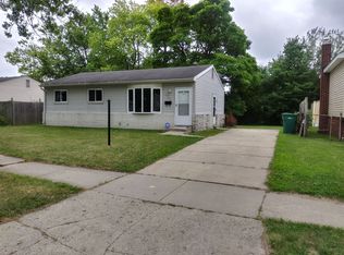 2384 Cedarcliff Dr, Ypsilanti, MI 48198