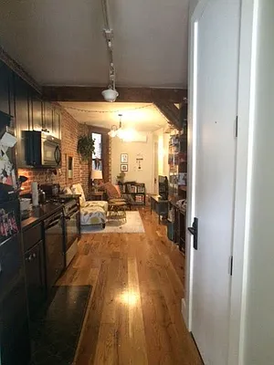 Rented by Evergreen Apartments BK | media 22