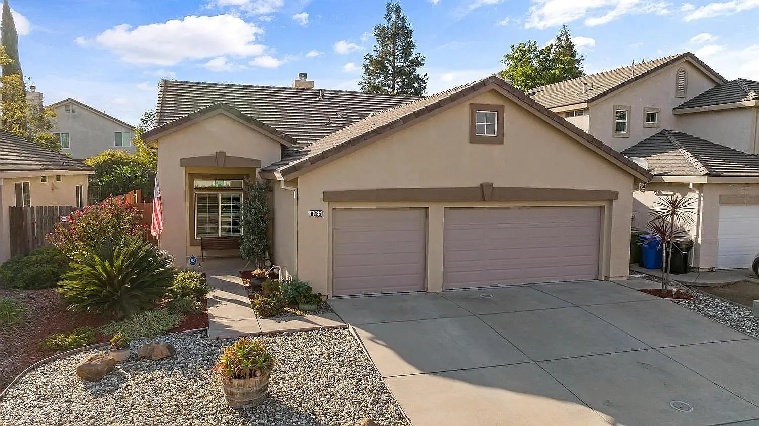 8285 Red Elk Dr photo 1