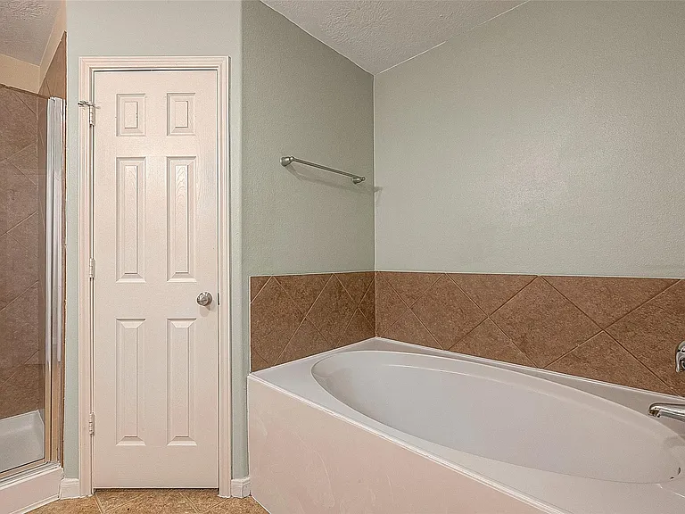 3214 Northgate Ct — Photo 15