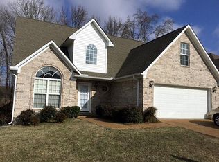 33 Rustic Bridge Dr, Jackson, TN 38305