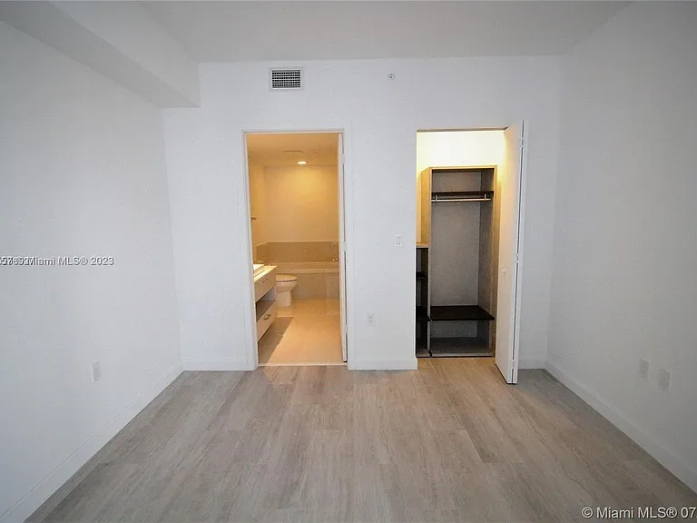 55 SW 9th St #1208 — Photo 6