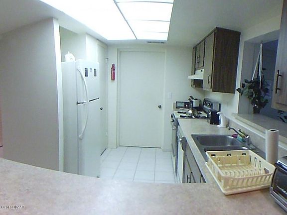 5th image of 226 Canterbury Cir