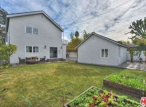 4th image of 517 N Lucerne Blvd