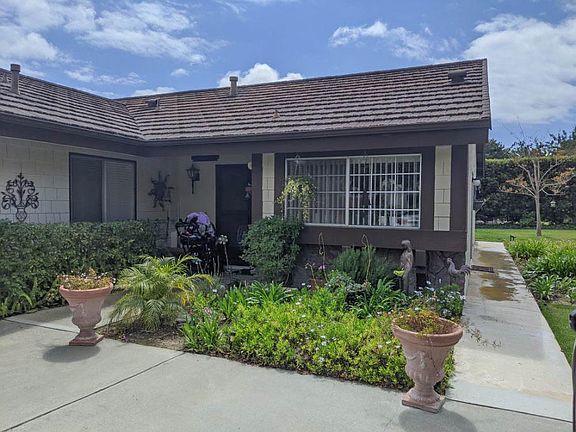 3rd image of 1751 Calle Del Arroyo