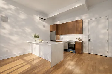 179 North 7th Street, #1A