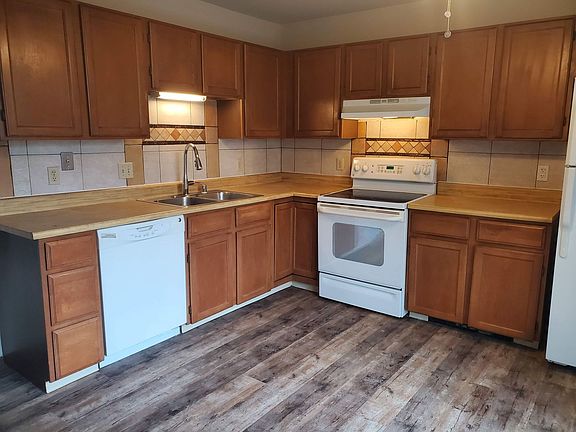 5th image of 4302 N Weber St APT A