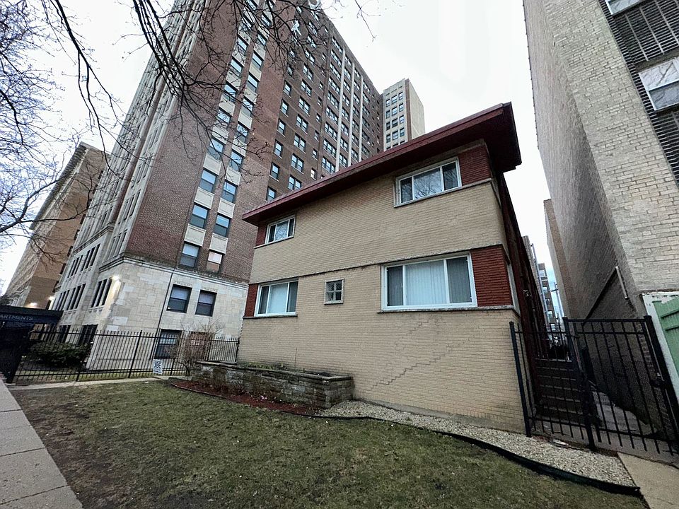 1st image of 6242 N Kenmore Ave APT D