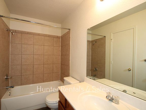 5th image of 139 Ryan Cir Unit B