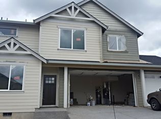 204 NE Oak View Ln, Estacada, OR 97023