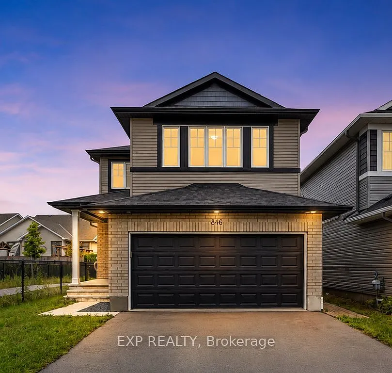 4 bed, $2,900 — Photo 1