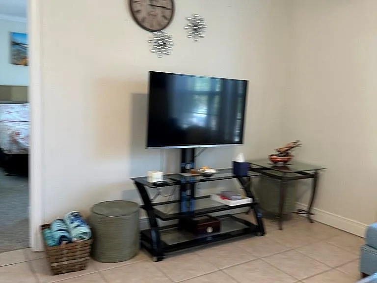 111 E Polaris Dr #7 — Photo 5
