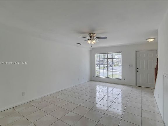 3rd image of 2933 N Cambridge Ln #2933
