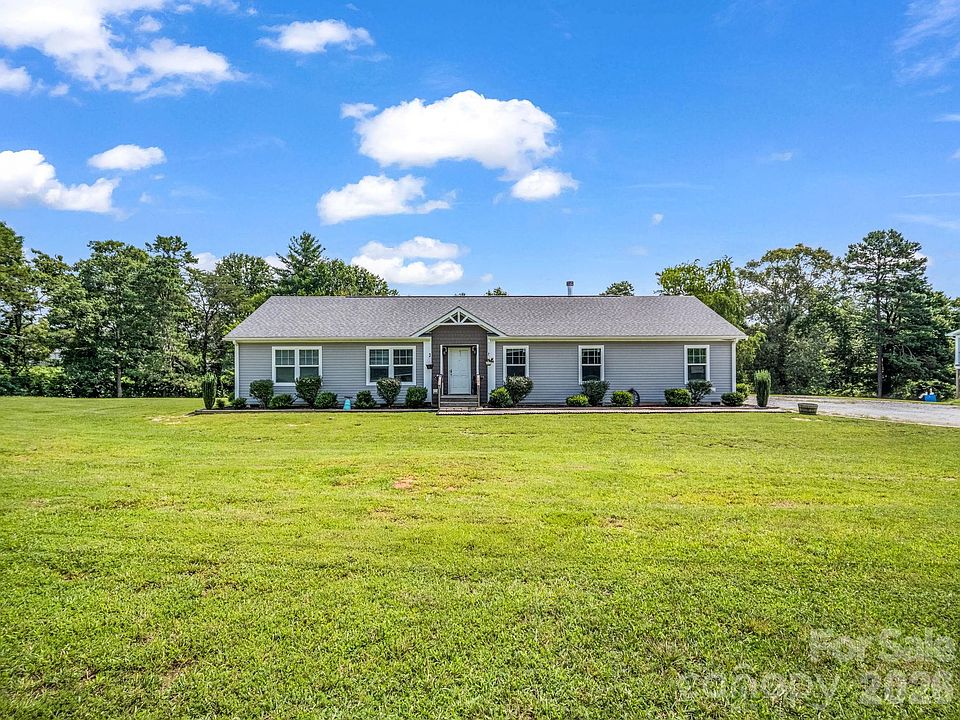 1st image of 213 Big Oak Rd