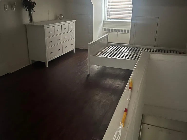 813 Douglass St #2 — Photo 6