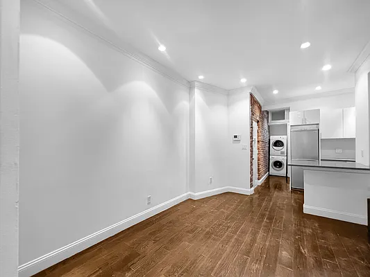 Rented by Dallien Realty Limited Liability Company | media 21