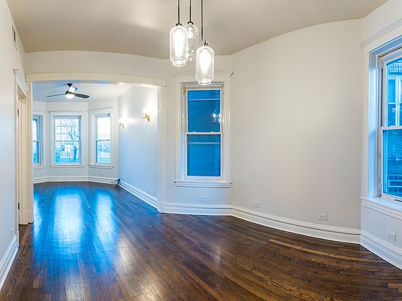 4th image of 2906 N Sawyer Ave #1