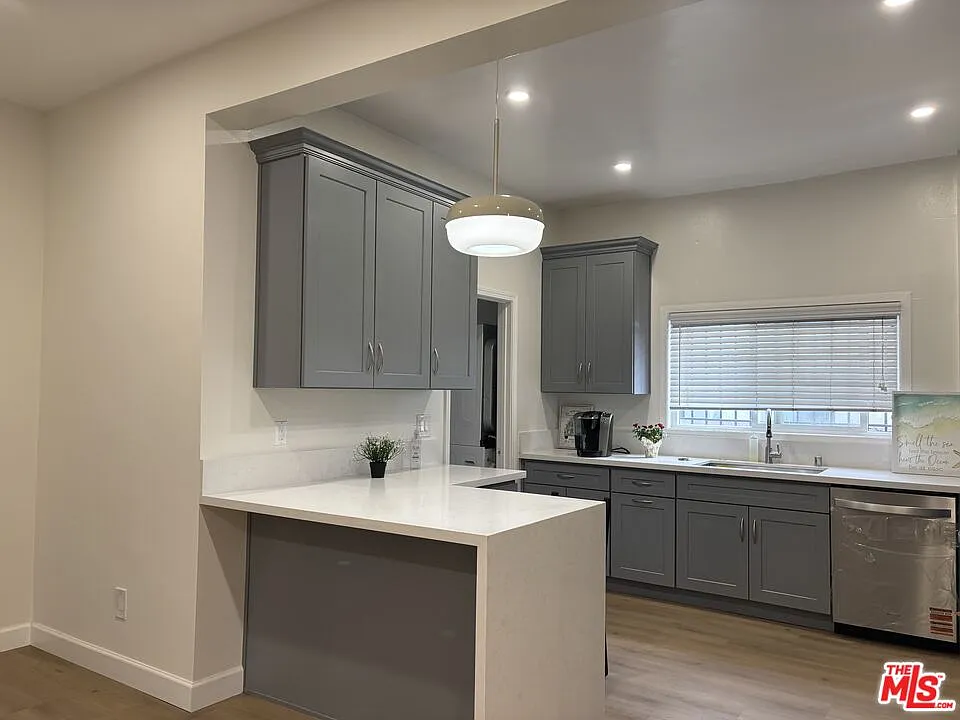 2 bed, 2.0 bath, 1184 sqft, $2,950 — Photo 1