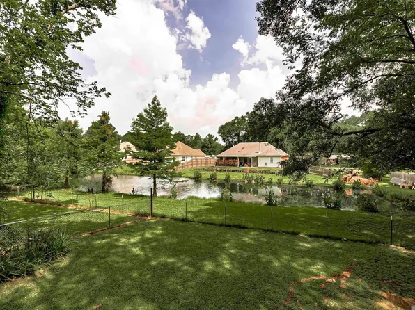 731 Castlewood St, Denham Springs, LA 70726