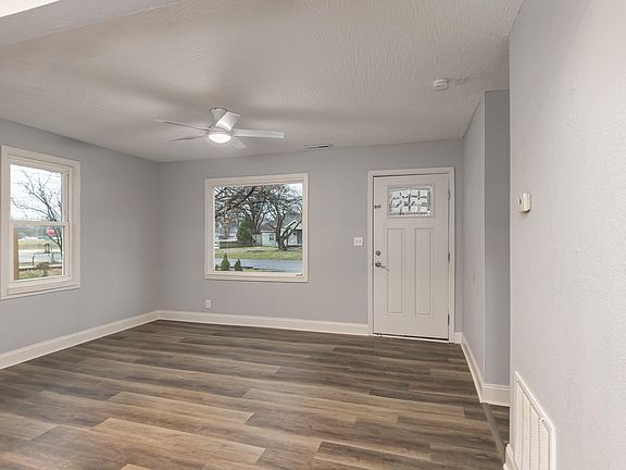 4th image of 622 N Lafontaine Avenue