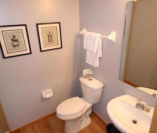 4th image of 4652 Grandover Dr