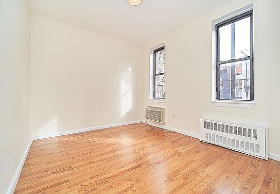 4th image of 306 E 91st St APT 6H