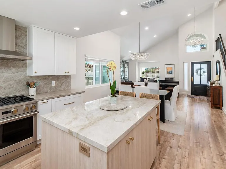 12831 Isocoma St — Photo 12
