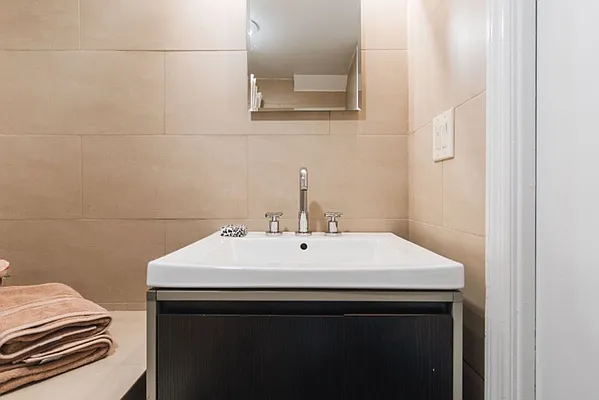 Sold by Harmonycity Corp. | media 50